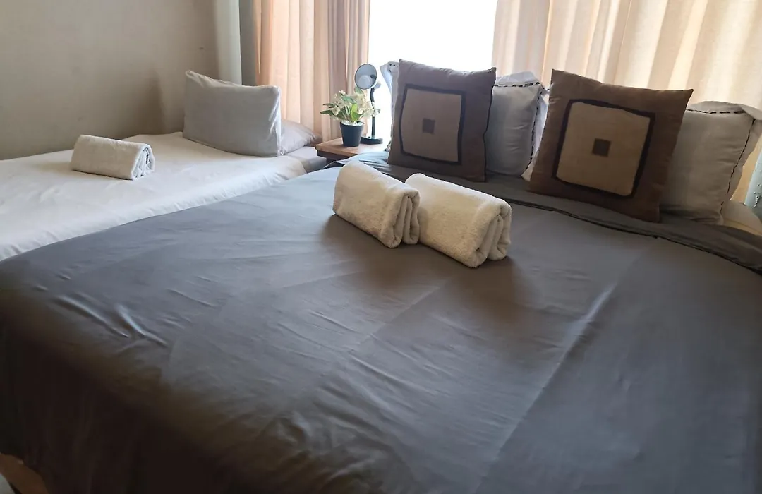 Ay Jay'S Guesthouse-1